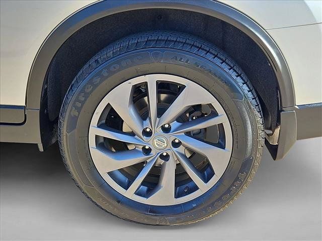 Used 2016 Nissan Rogue SL w/ SL Premium Package AWD/4WD image 25