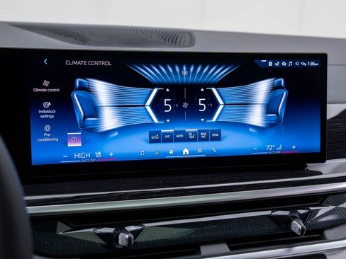 New 2026 BMW X7 xDrive40i w/ Executive Package image 24