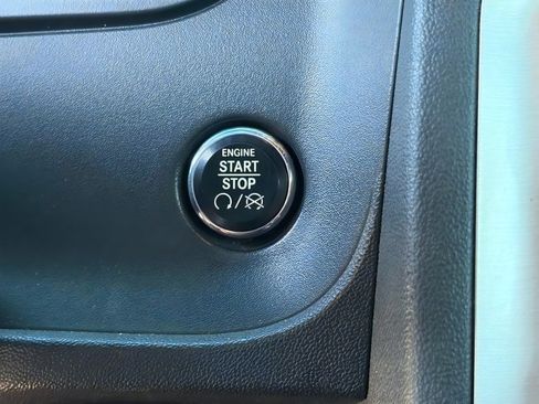 Used 2013 Dodge Challenger SRT8 w/ Harman Kardon Audio Group RWD image 25
