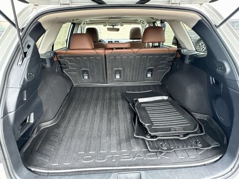 Used 2018 Subaru Outback 2.5i Touring AWD/4WD image 32