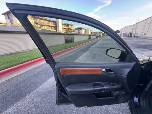 Used 2006 INFINITI M35 x w/ (J01) Journey Pkg image 15