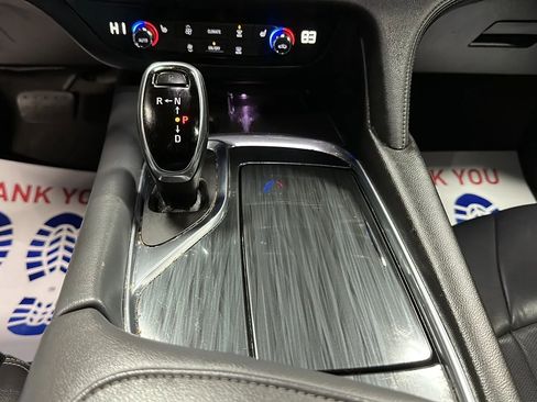 Used 2019 Buick Enclave Essence image 27