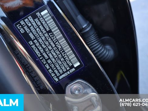 Used 2021 Porsche Taycan image 36