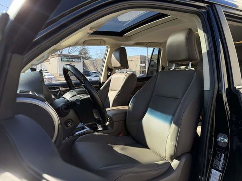 Used 2023 Lexus GX 460 Premium image 24