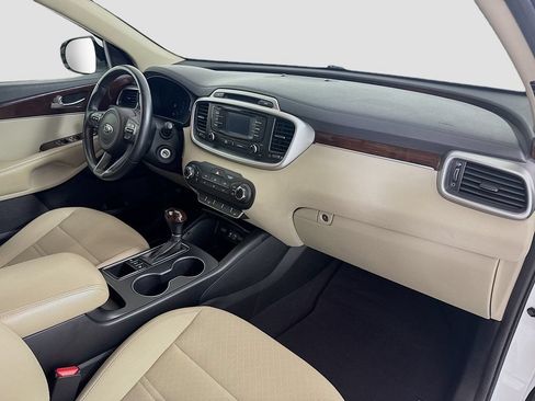 Used 2016 Kia Sorento AWD w/ LX Convenience Package image 27