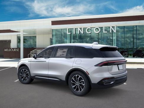 New 2026 Lincoln Nautilus Premier image 4
