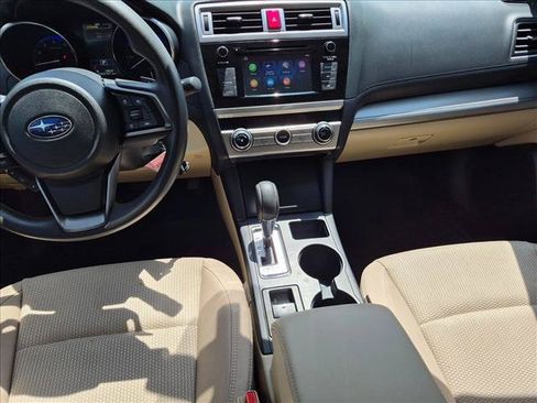 Used 2019 Subaru Outback 2.5i AWD/4WD image 16