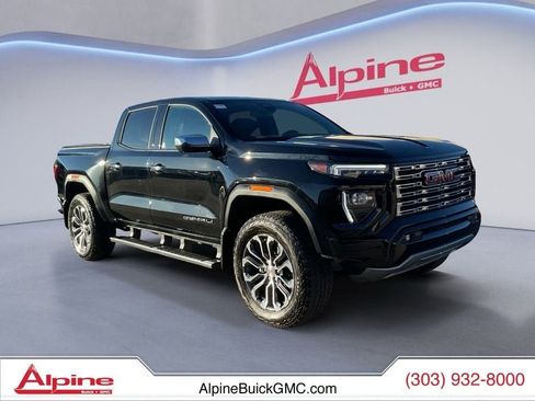 Used 2024 GMC Canyon Denali image 7