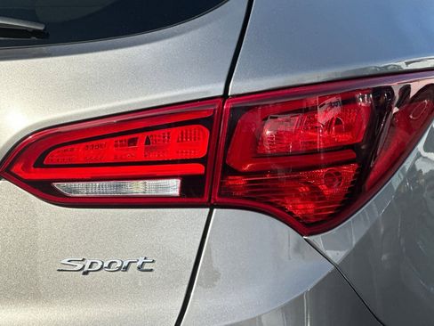 Used 2017 Hyundai Santa Fe Sport image 26