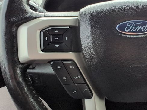 Used 2017 Ford F150 Lariat w/ Equipment Group 502A Luxury image 21