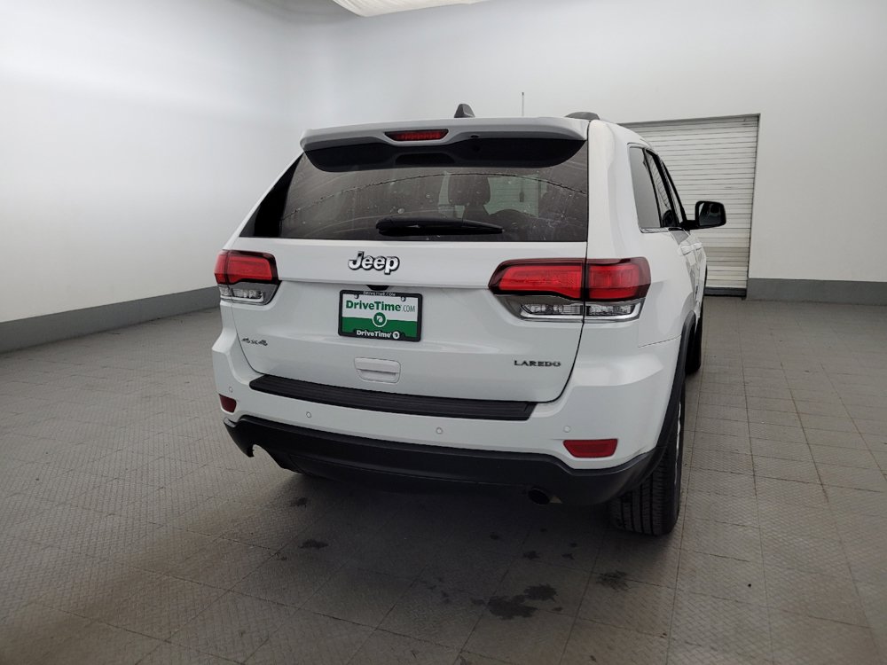 Used 2021 Jeep Grand Cherokee Laredo AWD/4WD image 7