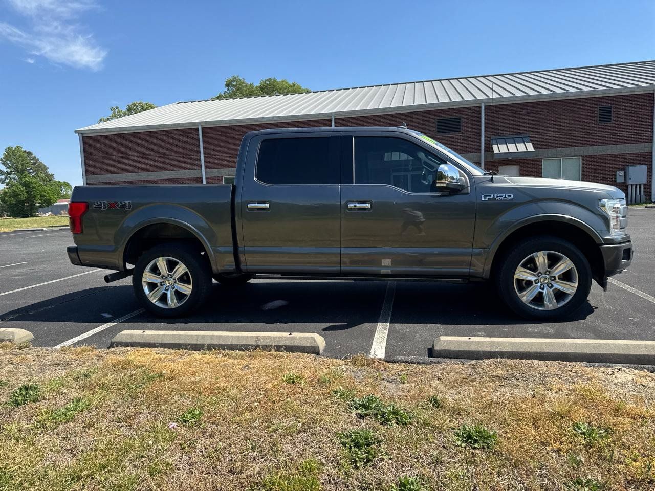 Used 2019 Ford F150 Platinum AWD/4WD image 4