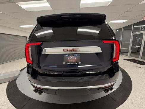 Used 2021 GMC Yukon XL Denali image 6