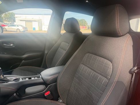 Used 2024 Honda HR-V Sport image 25