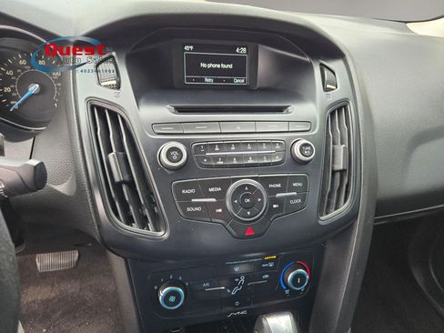 Used 2016 Ford Focus SE FWD image 28