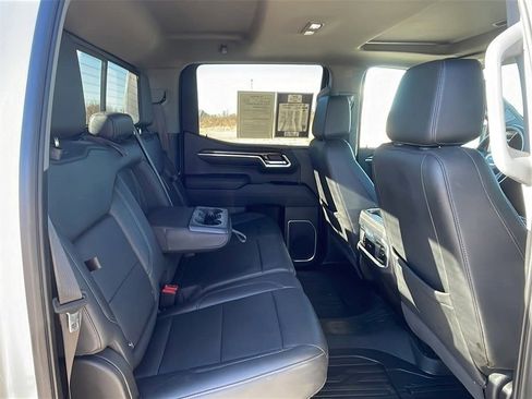 Used 2022 GMC Sierra 1500 Elevation w/ Elevation Premium Package image 14
