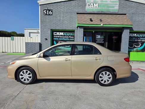 Used 2011 Toyota Corolla LE FWD image 17
