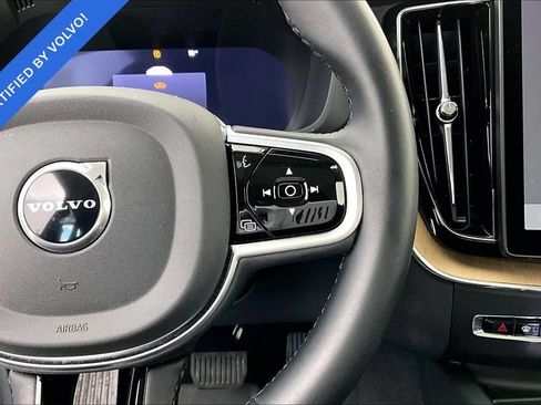 Used 2026 Volvo XC60 B5 Plus AWD/4WD image 24