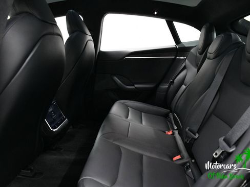 Used 2024 Tesla Model S AWD/4WD image 41