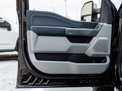 Used 2024 Ford F450 Limited w/ FX4 Off-Road Package image 32