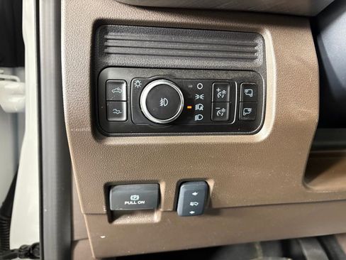 Certified 2025 Ford F450 King Ranch w/ Chrome Package image 14