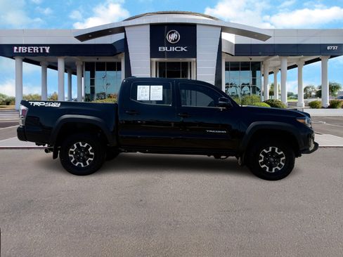 Used 2023 Toyota Tacoma TRD Off-Road w/ Technology Package image 2