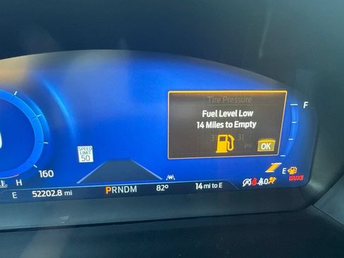 Used 2021 Ford Explorer King Ranch w/ Premium Technology Package RWD image 11