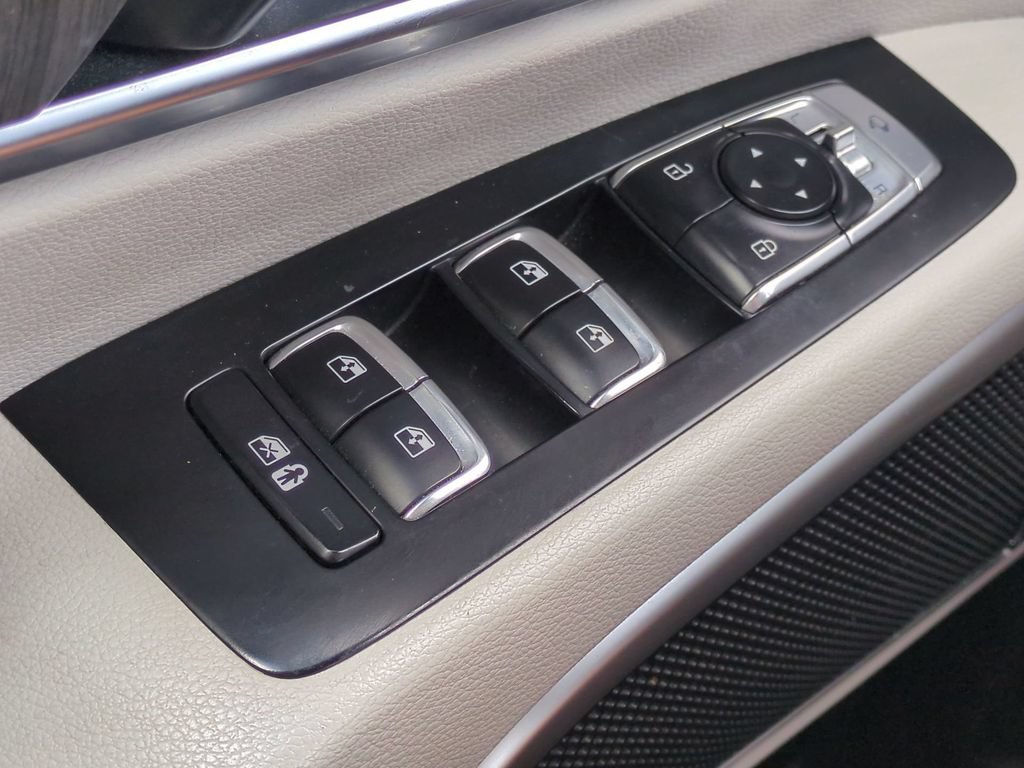 Used 2023 Kia Telluride EX w/ EX Captain's Chair Package FWD image 28