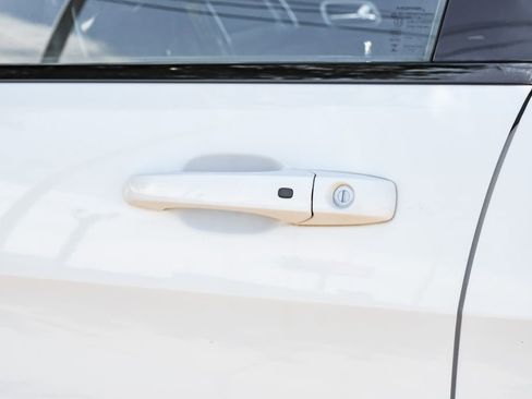 Used 2019 Jeep Grand Cherokee Altitude image 52