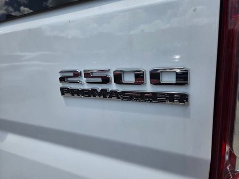 Used 2025 RAM ProMaster 2500 w/ U-Haul Equipment Group FWD image 7