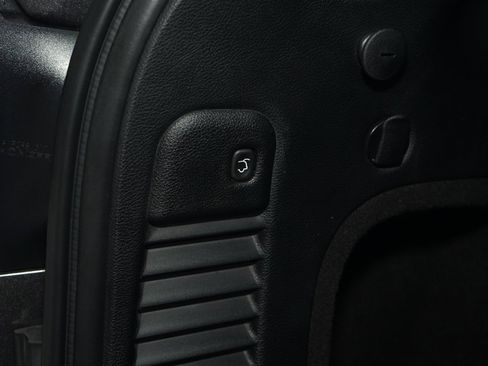 Used 2018 Jeep Grand Cherokee Trackhawk image 31