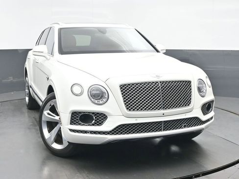 Used 2018 Bentley Bentayga AWD/4WD image 8