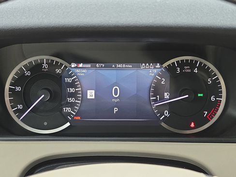 Used 2023 Land Rover Range Rover Velar R-Dynamic S image 19