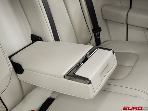 Used 2021 Rolls-Royce Cullinan image 39