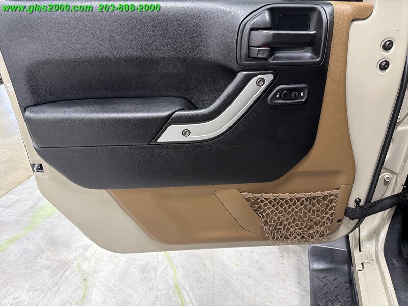 Used 2017 Jeep Wrangler Unlimited Sahara AWD/4WD image 25