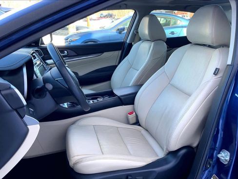Used 2019 Nissan Maxima 3.5 SL w/ Floor Mat Group image 9