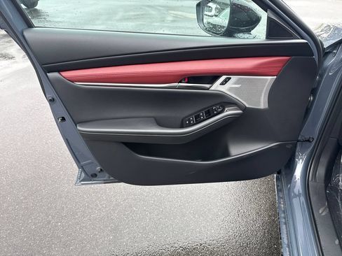 New 2026 MAZDA MAZDA3 Hatchback w/Premium Plus Pkg AWD/4WD image 10