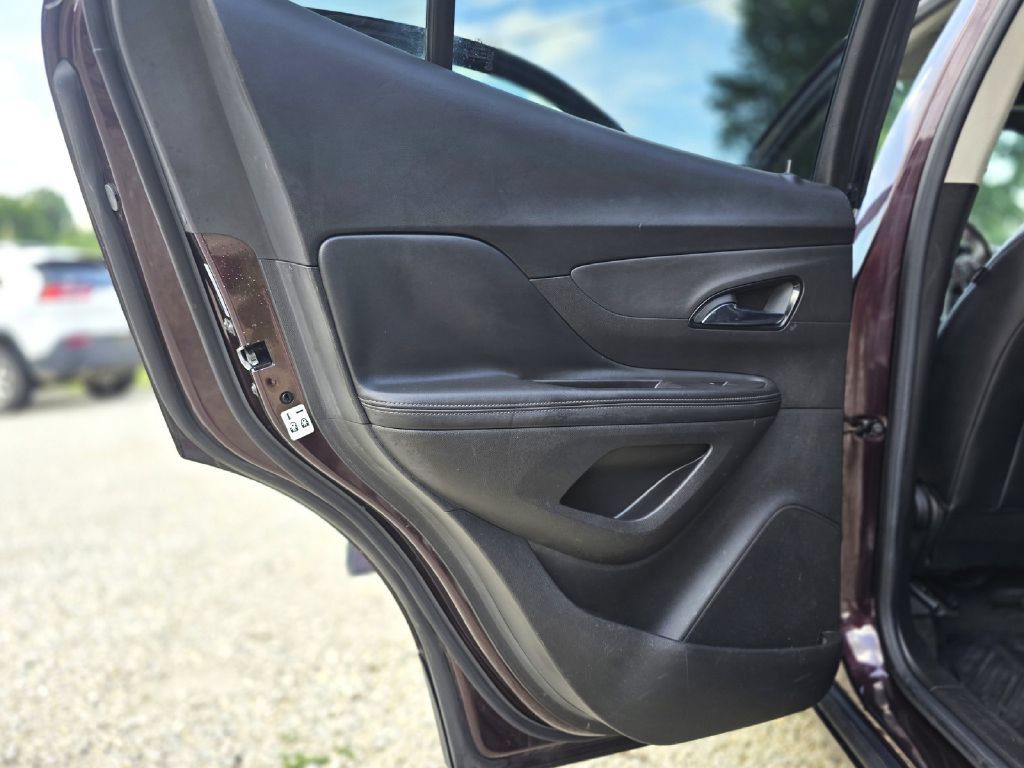 Used 2018 Buick Encore Preferred FWD image 26