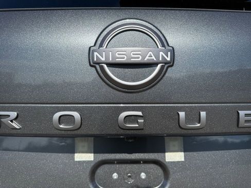 New 2026 Nissan Rogue SV AWD/4WD image 17