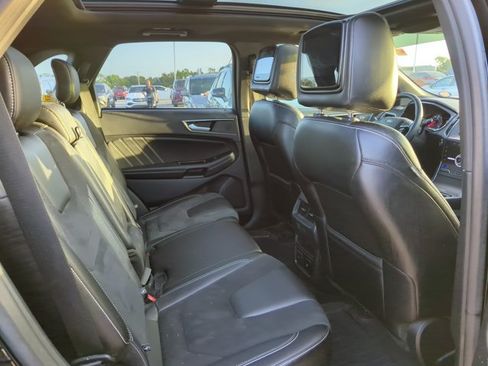 Used 2020 Ford Edge ST w/ Equipment Group 401A AWD/4WD image 9