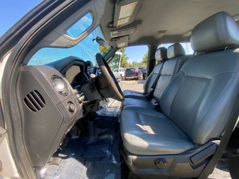 Used 2015 Ford F550 2WD Crew Cab Super Duty image 23