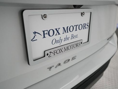 Used 2023 Volkswagen Taos SEL image 37