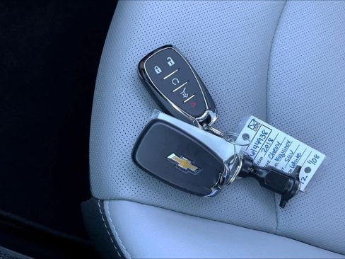 Used 2018 Chevrolet Equinox Premier image 14