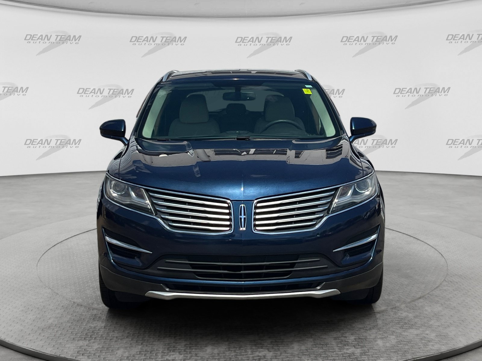 Used 2017 Lincoln MKC Premiere AWD/4WD image 2