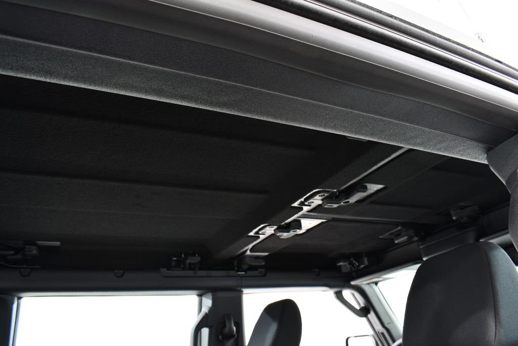 New 2026 Ford Bronco 4-Door AWD/4WD image 18