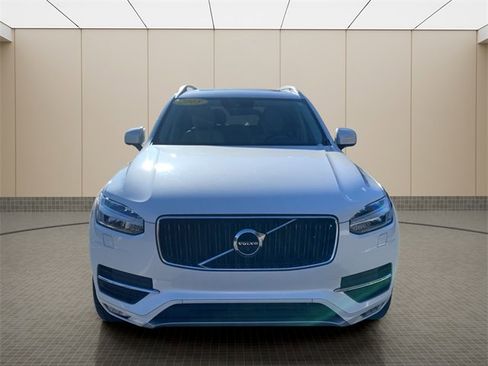 Used 2018 Volvo XC90 T6 Momentum w/ Convenience Package image 8