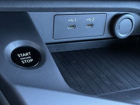 New 2026 Nissan Sentra SV image 32