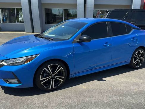 Used 2022 Nissan Sentra SR w/ Trunk Package FWD image 3