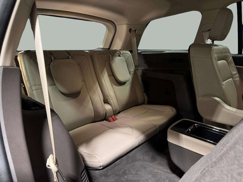 Certified 2023 Lincoln Aviator Reserve w/ Equipment Group 201A image 26