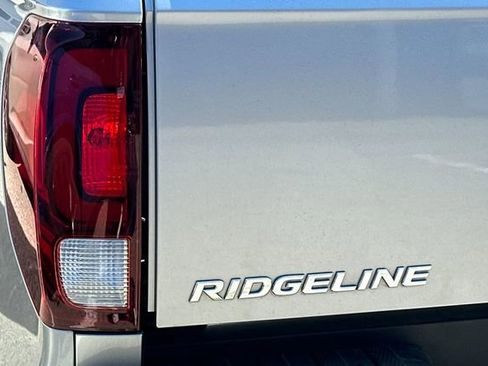 Used 2017 Honda Ridgeline RTL-E image 8